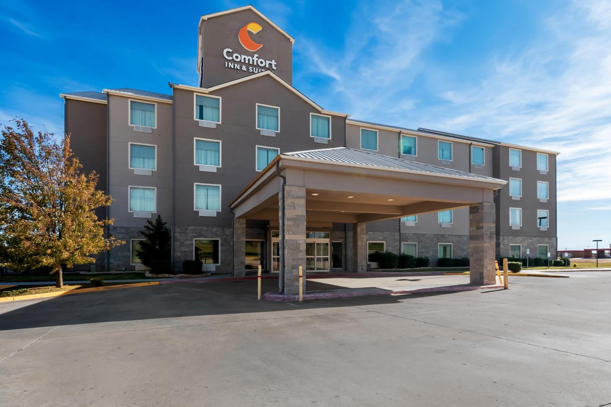 Comfort Inn & Suites Елк-Сіті Екстер'єр фото
