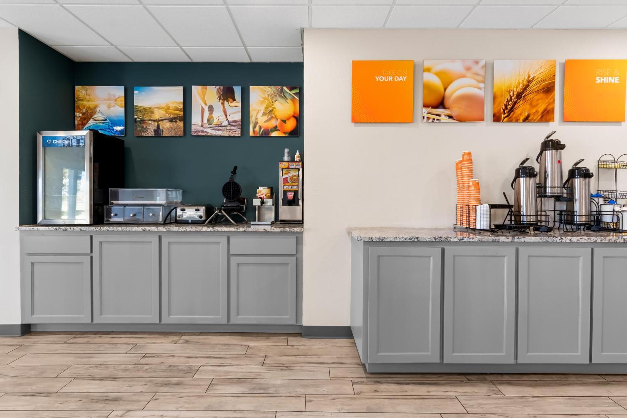Comfort Inn & Suites Елк-Сіті Екстер'єр фото