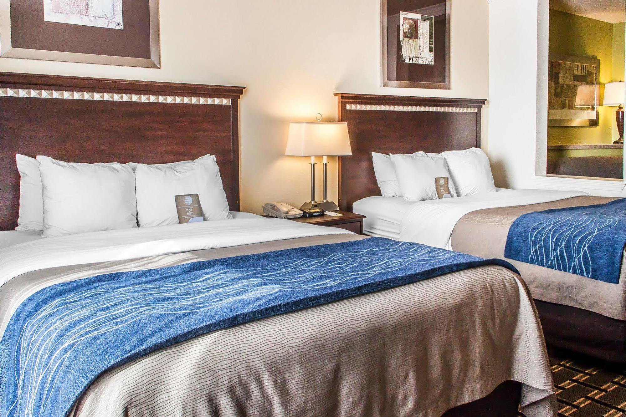 Comfort Inn & Suites Елк-Сіті Екстер'єр фото